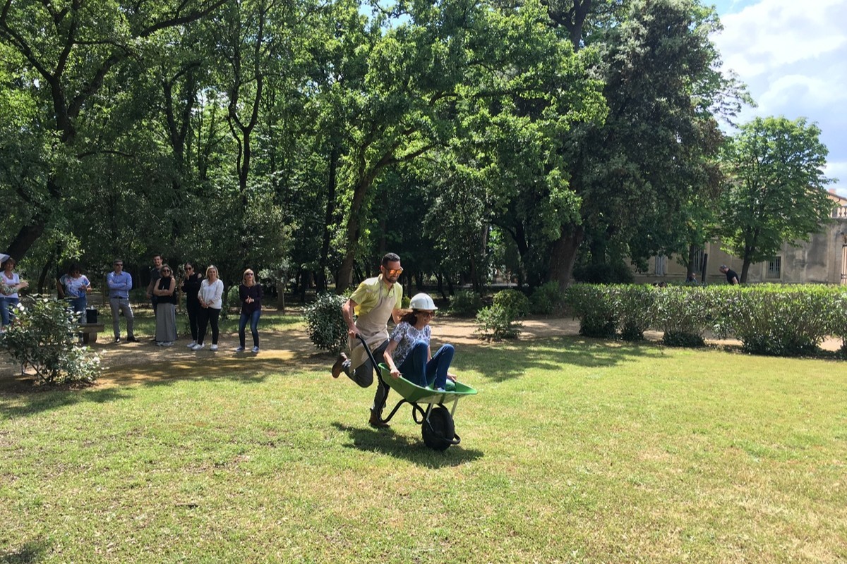 Team Building à Montpellier dans un château ou une Folie par l'agence évènementielle ListenUp